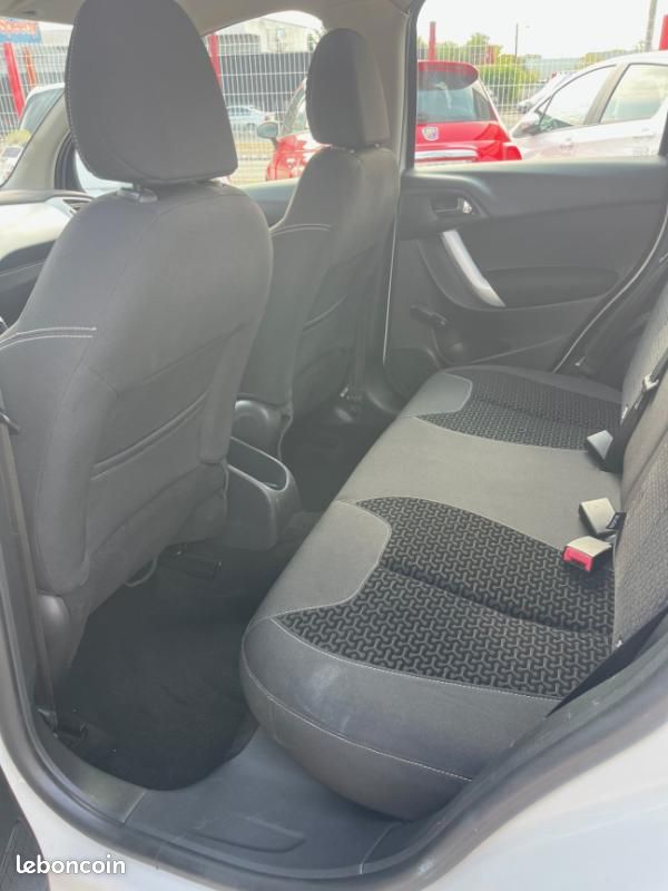 Citroën C3 HDi 70 FAP Confort (image 11)