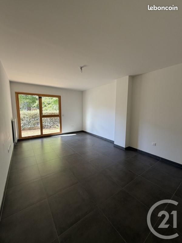 Appartement 2 pièces 55 m² · à Vigneux-sur-Seine · 55 m² · 867 €/mois