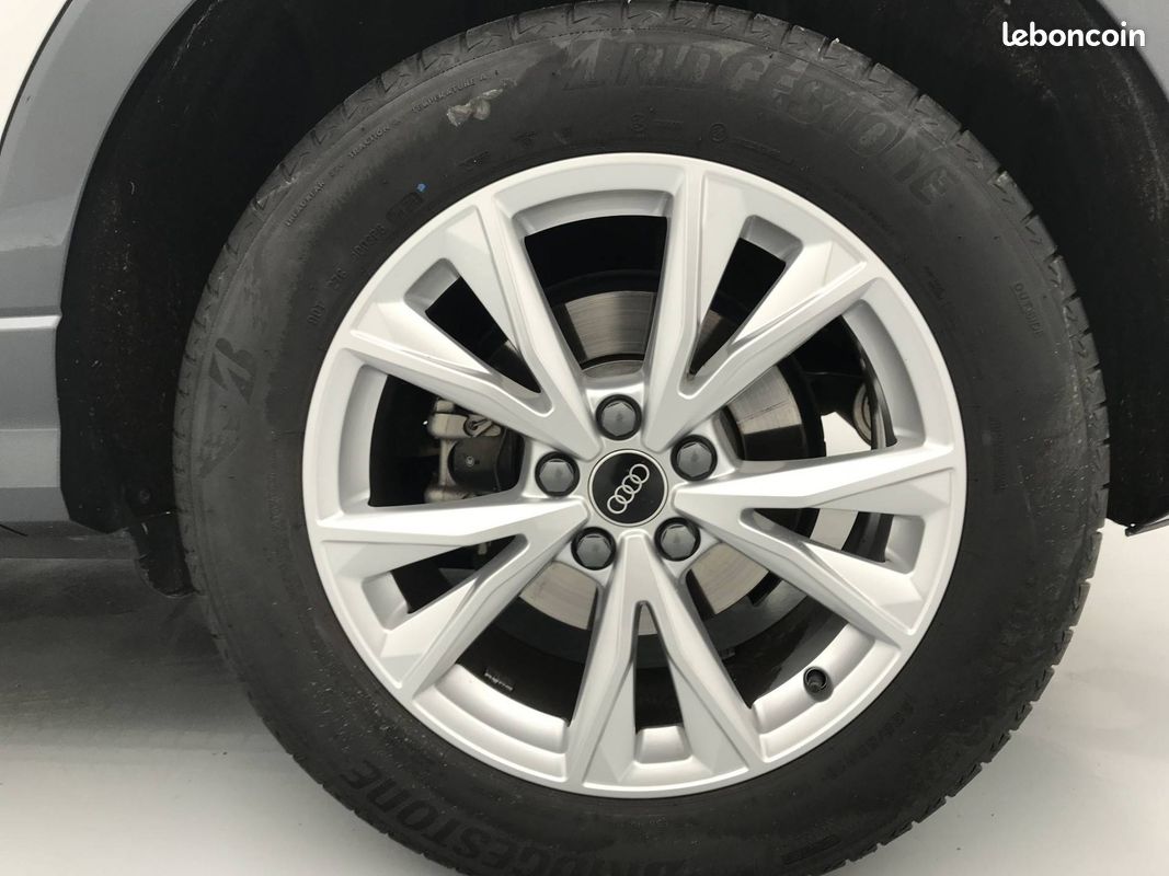 AUDI Q3 Sportback 35 TFSI 150 ch S tronic 7 S line (image 9)
