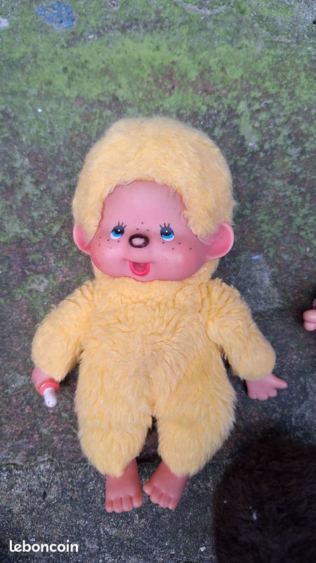 Original Le Vrai Porte-clés : Kiki - Monchhichi Fille Peluche Rose Kiki Peluche