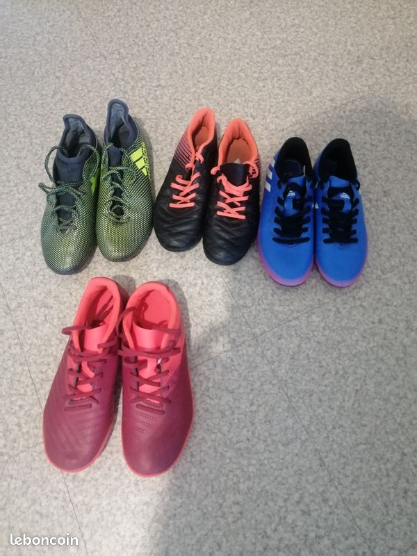 Crampons de football (image 1)