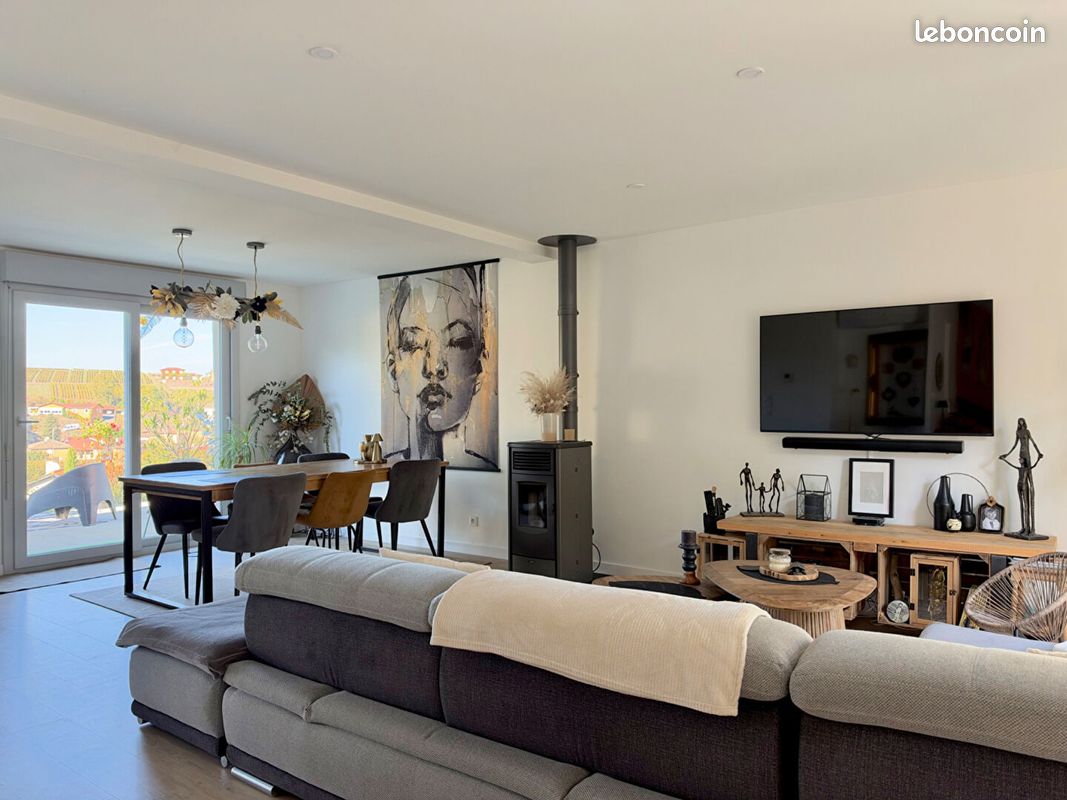Maison 4 pièces 96 m² · à Porte des Pierres Dorées · 96 m² · 370 000 €