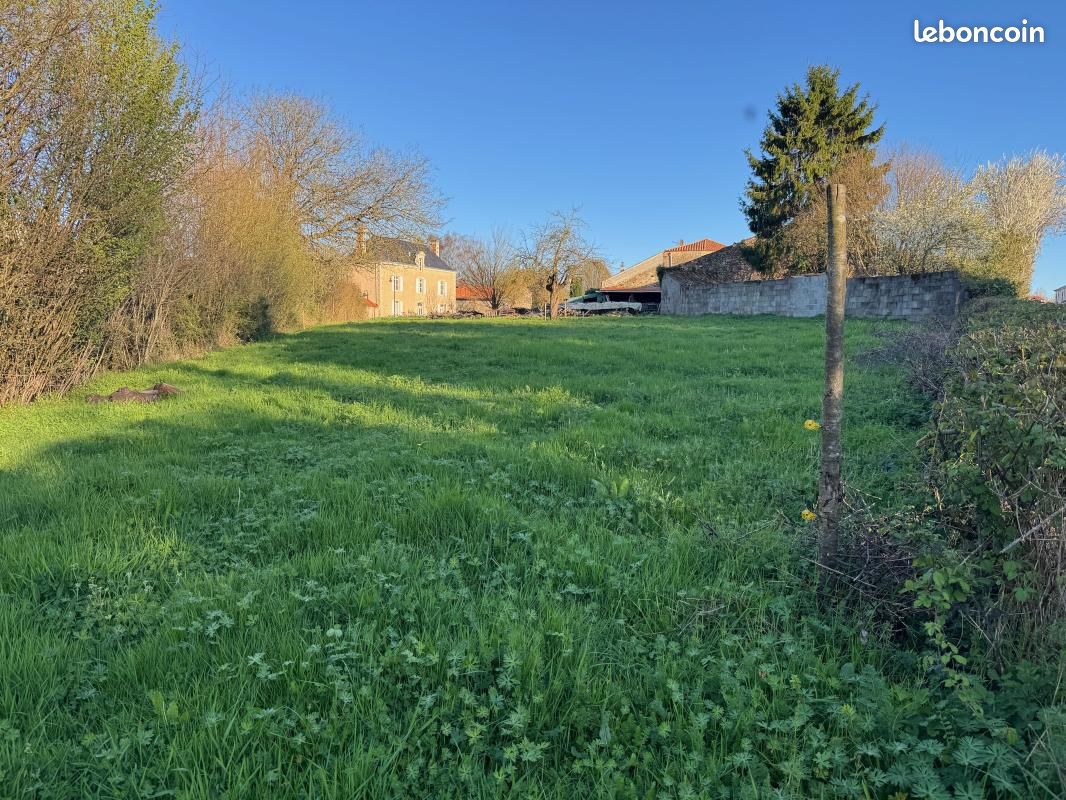 Terrain 967 m² La Jaudonniere · à La Jaudonnière · 27 475 €