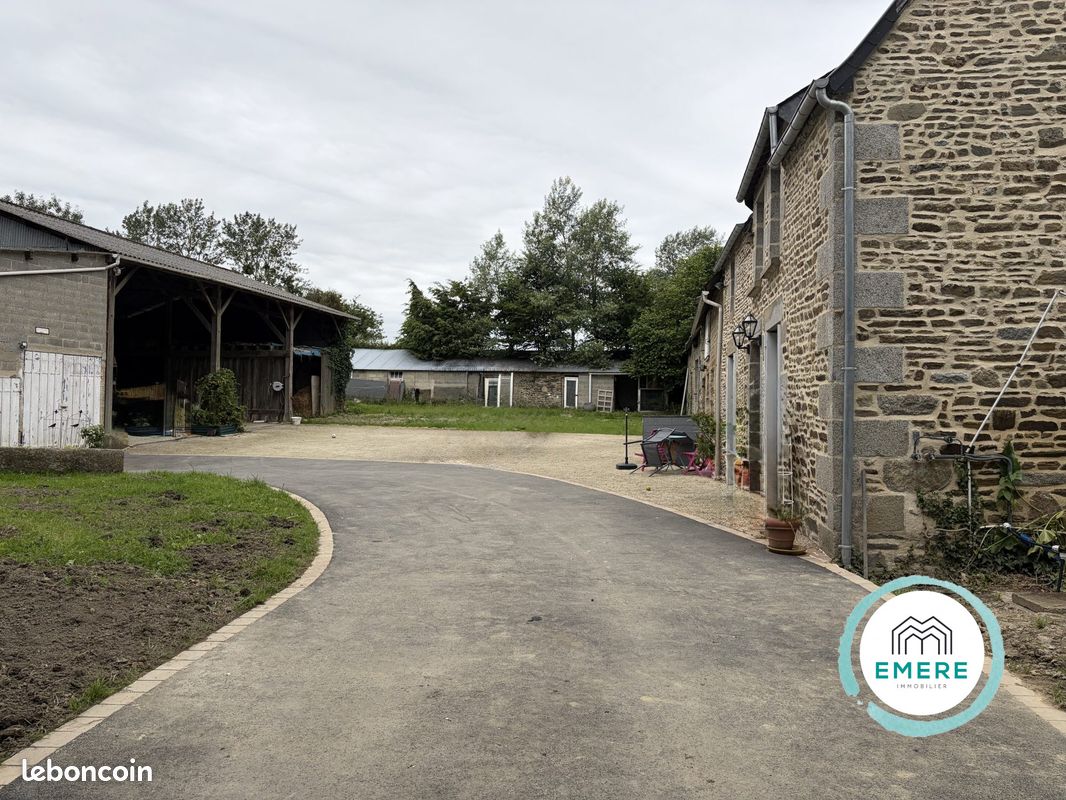Maison 6 pièces 117 m² · à Saint-James · 117 m² · 250 000 €