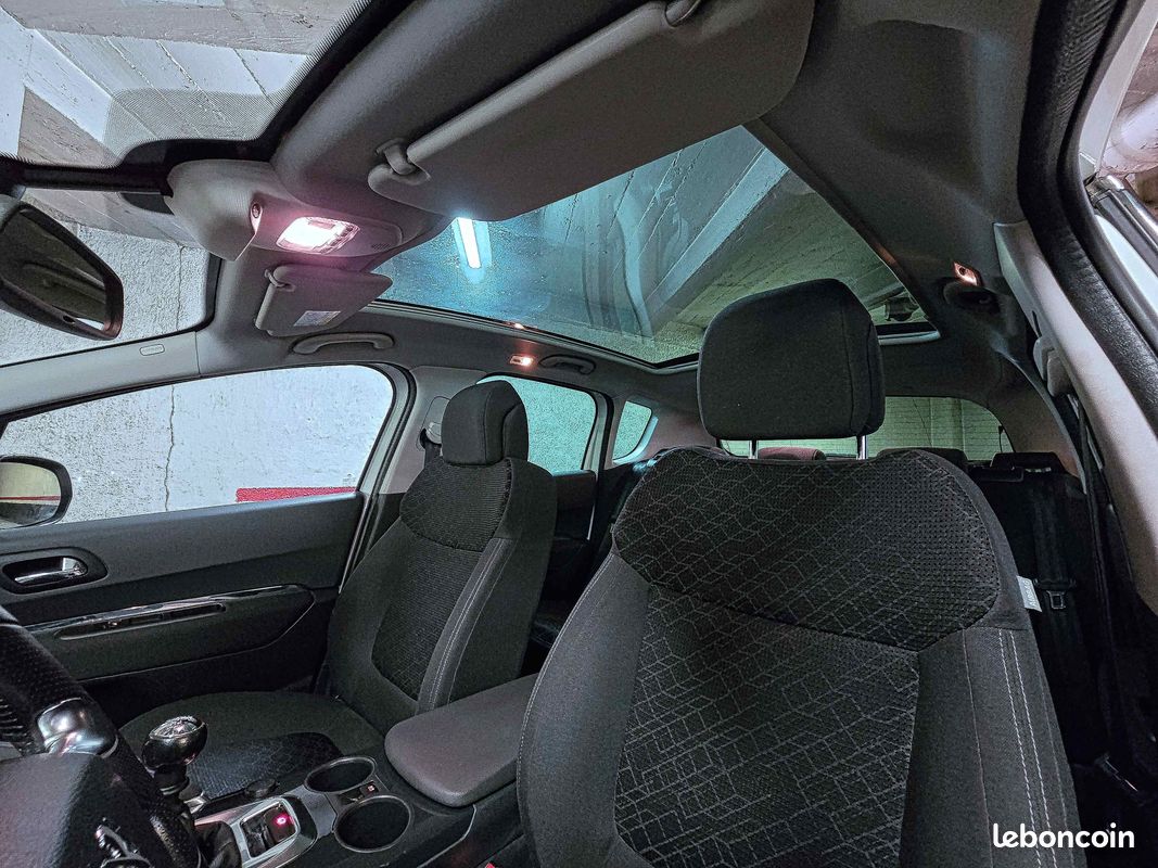 PEUGEOT 3008 I Phase 2 130ch Style BVM6 garantie 12mois (image 23)