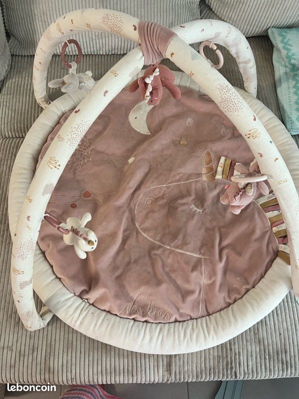 Tapis d’éveil bébé rose noukie’S (image 1)