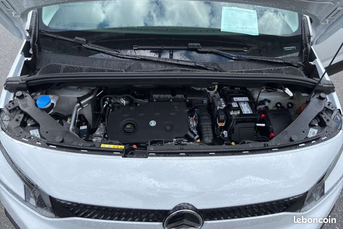 Citroën Berlingo BLUEHDI 130 EAT8 MAX 5PL N1 -13% (image 20)