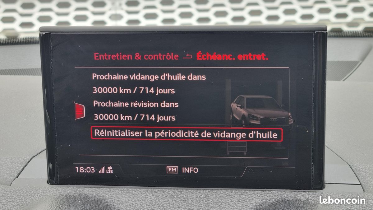 AUDI Q2 35 TFSI COD 150 S tronic 7 S Line (image 24)