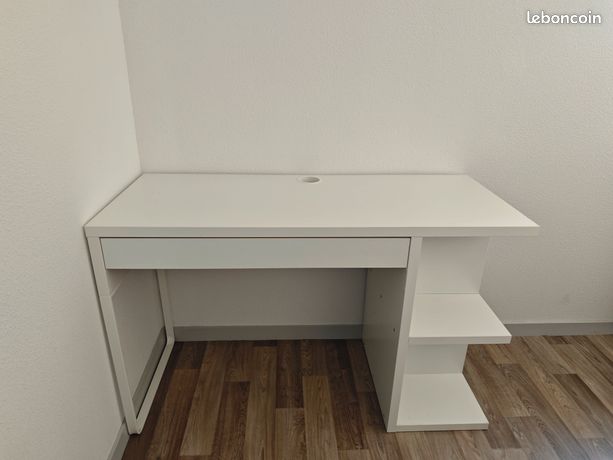 Bureau ikea malm, blanc et étagère ikea kallax occasion, à Thonon Les Bains | Clasf maison-jardin