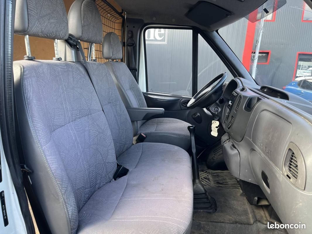Ford Transit II 2.0 TDCi125 Kombi 300C (image 11)
