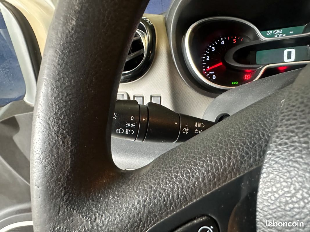 RENAULT Trafic Fg 1.6 D 125ch Grand Confort - 2018 - Bluetooth - Régulateur - Vitres surteintées (image 12)