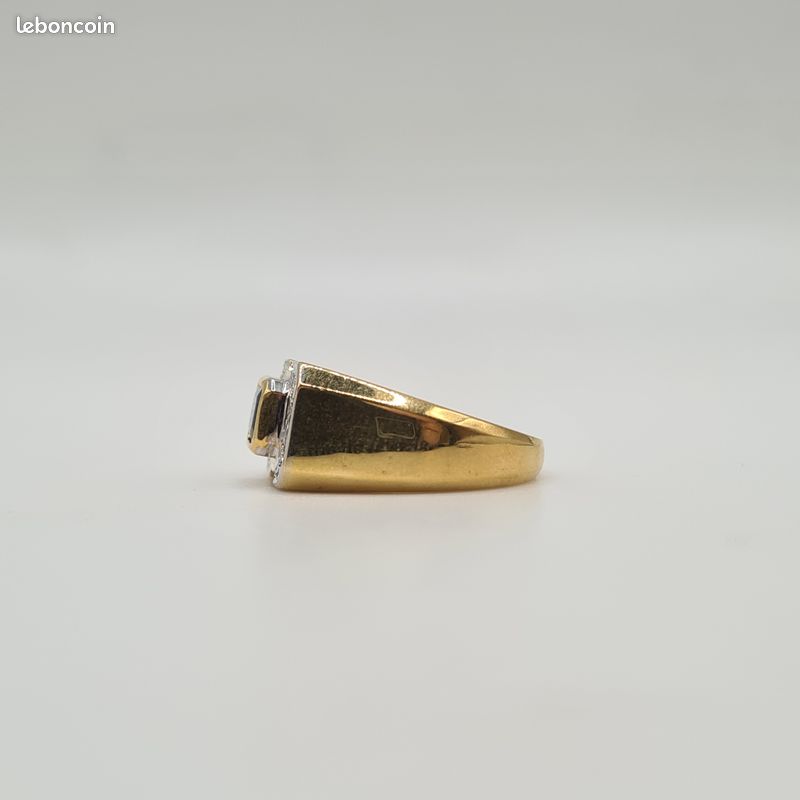 Bague tank or jaune 18 carats sertie d'un saphir et diamants (image 3)