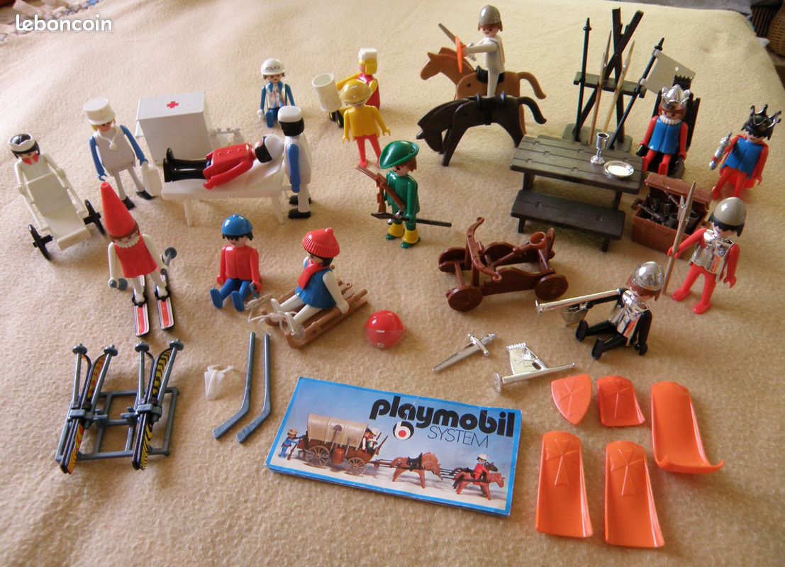 17 figurines Playmobil de 1974 & plein accessoires (image 2)