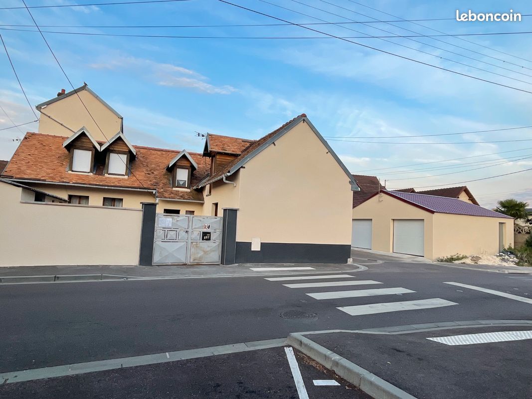 Maison 7 pièces 160 m² · à Saint-Pierre-lès-Elbeuf · 160 m² · 185 000 €