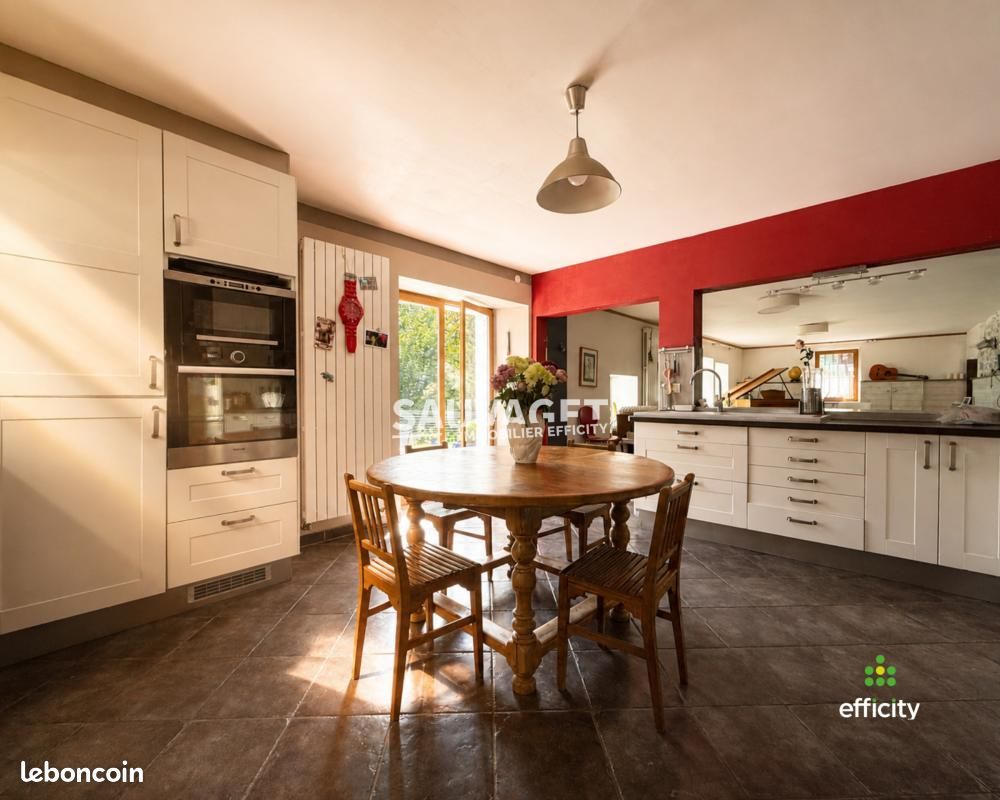 Maison 10 pièces 305 m² (image 2)