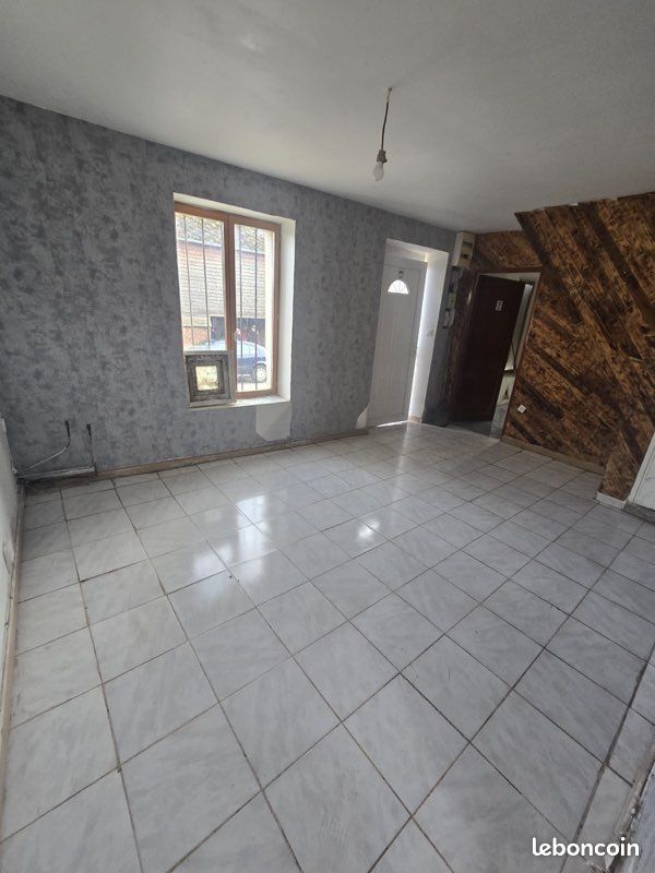 Maison 2 pièces 43 m² · à Hirson · 43 m² · 21 000 €