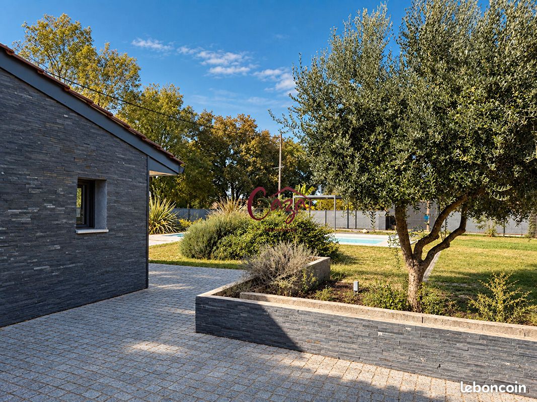 Maison 6 pièces 181 m² · à Gauriaguet · 181 m² · 354 000 €