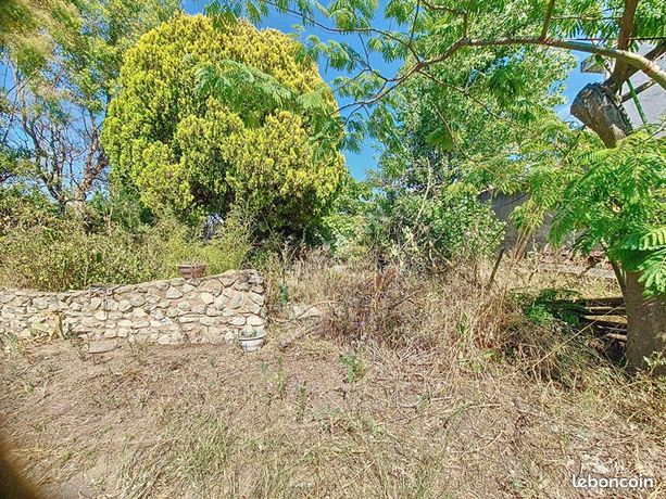 Terrain 1 755 m² Gignac La Nerthe