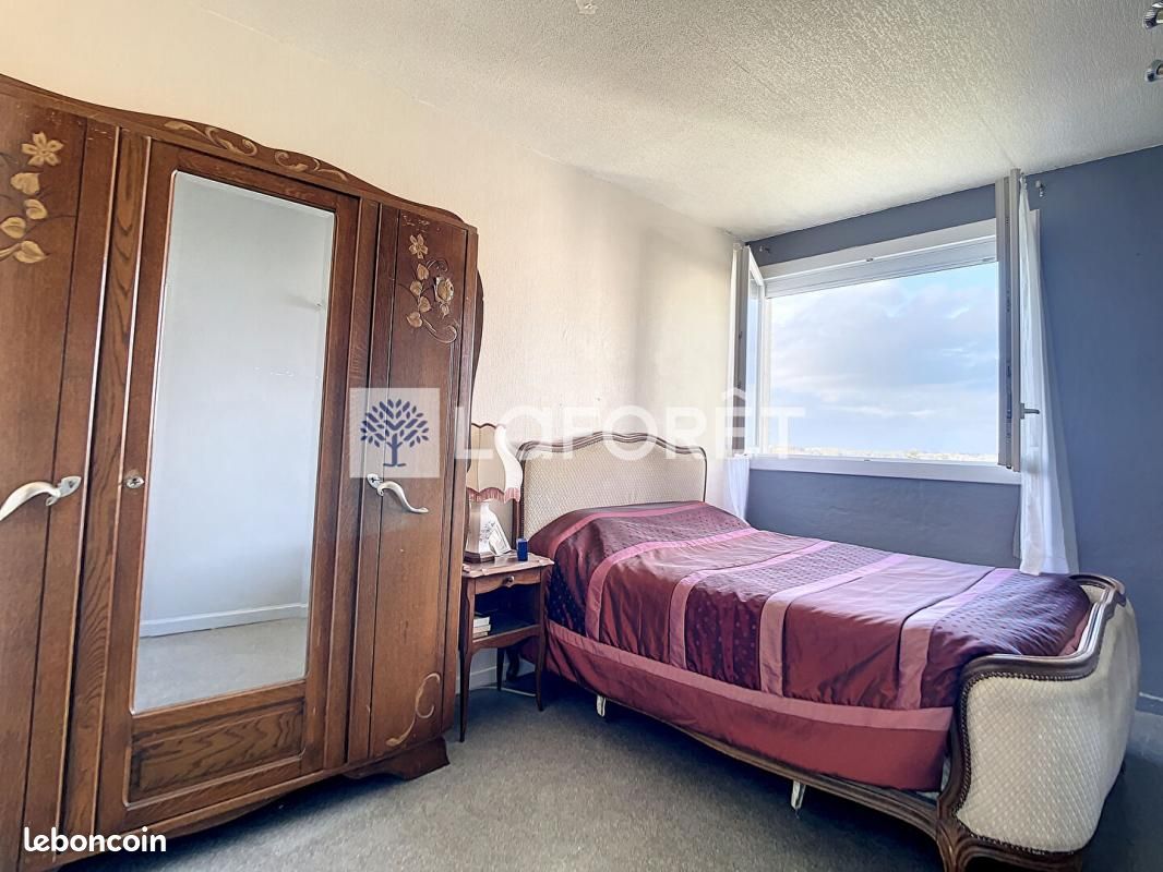 Appartement 3 pièces 77 m² - Parthenay 79200 (image principale 5)