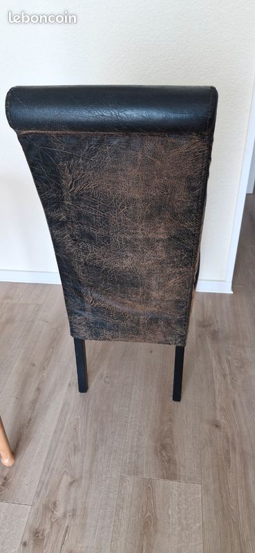 Lot 4 chaises cuir (image 3)