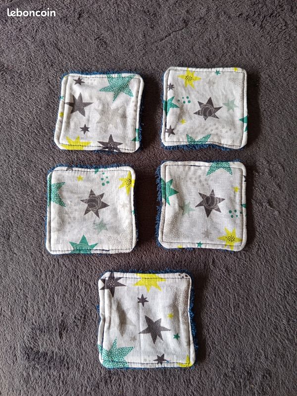 Sac pochon + 5 lingettes lavables réutilisables 8 x 8 cm « imprimé étoiles » (image 4)