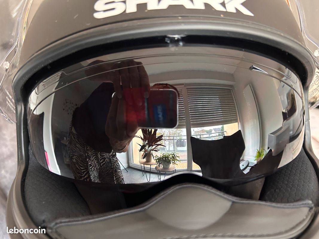 Casque moto (image 1)