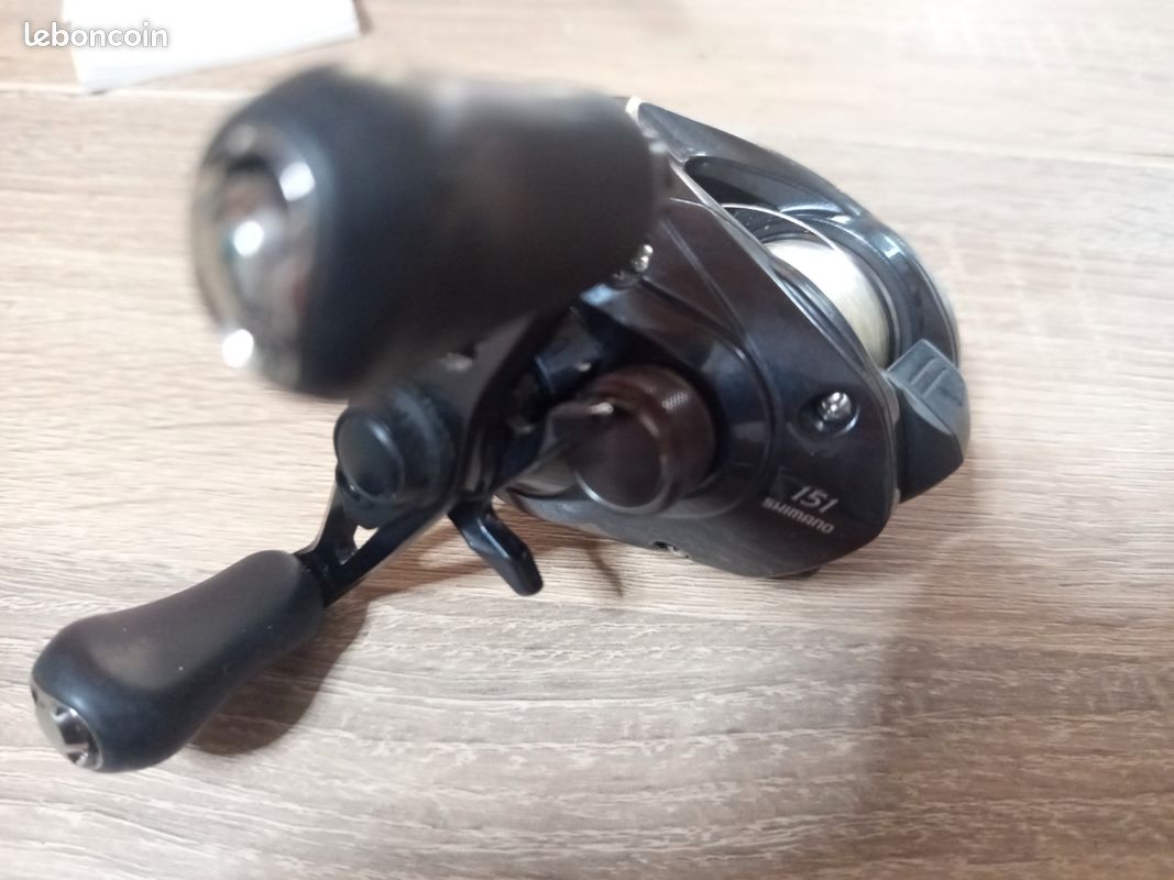 Shimano Casitas 151 – Moulinet Bait Finesse Noir, 6,3:1, 190g, 4+1 Roulements, Capacité 160m/0,25 Mm