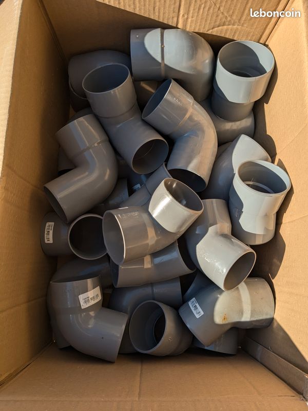 Lot de tubes de gouttières PVC neufs (image 1)