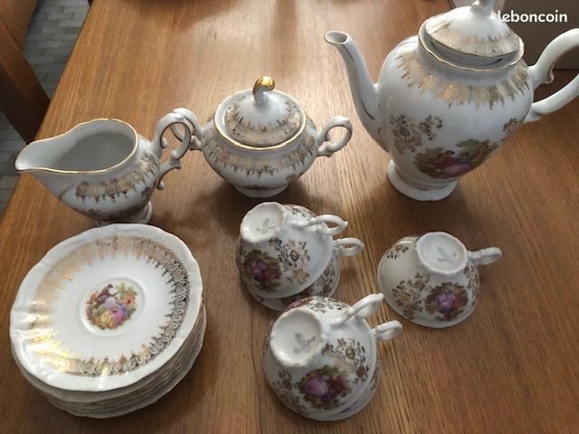 Service a café en porcelaine - Arts de la table