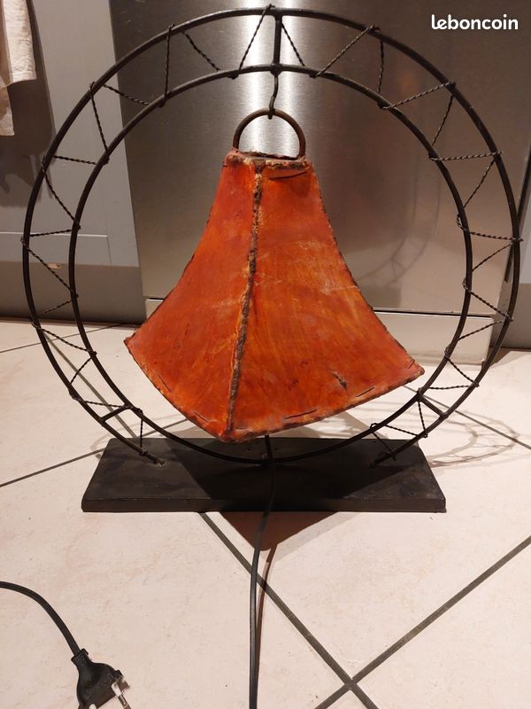 Magnifique lampe marocaine en cuir et métal (image 1)
