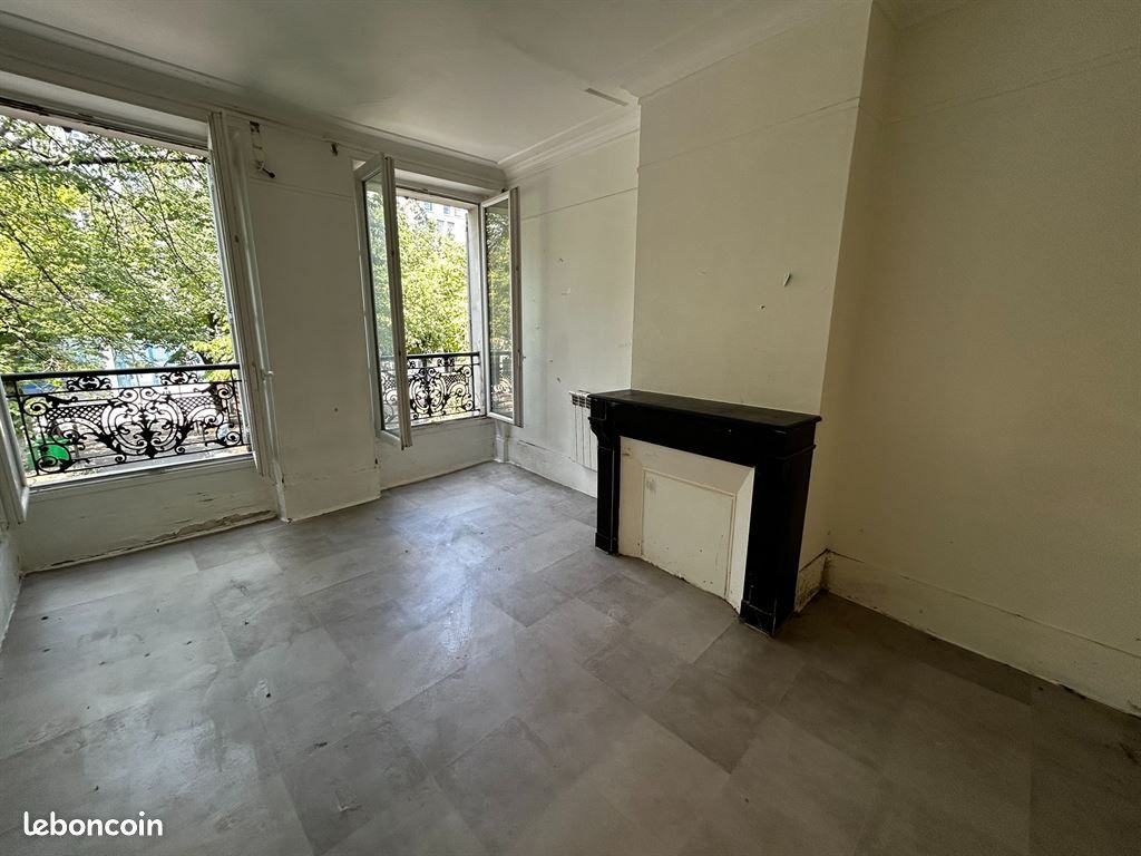 Appartement 2 pièces 43 m² · à Paris · 43 m² · 262 000 €