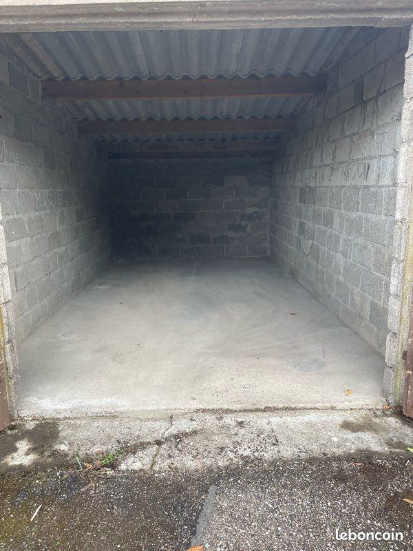 Loue garage · à Tucquegnieux · 80 €/mois