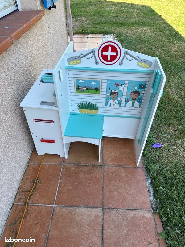 Cabinet docteur enfant (image 1)
