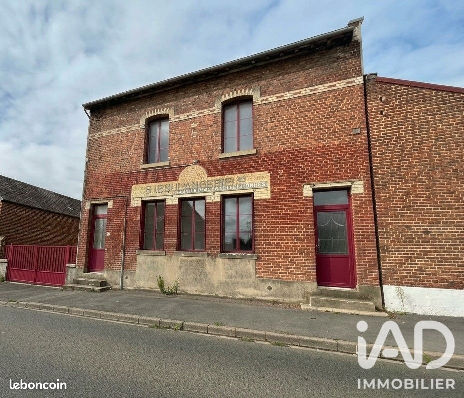 Maison 6 pièces 220 m² · à Bellicourt · 220 m² · 148 000 €