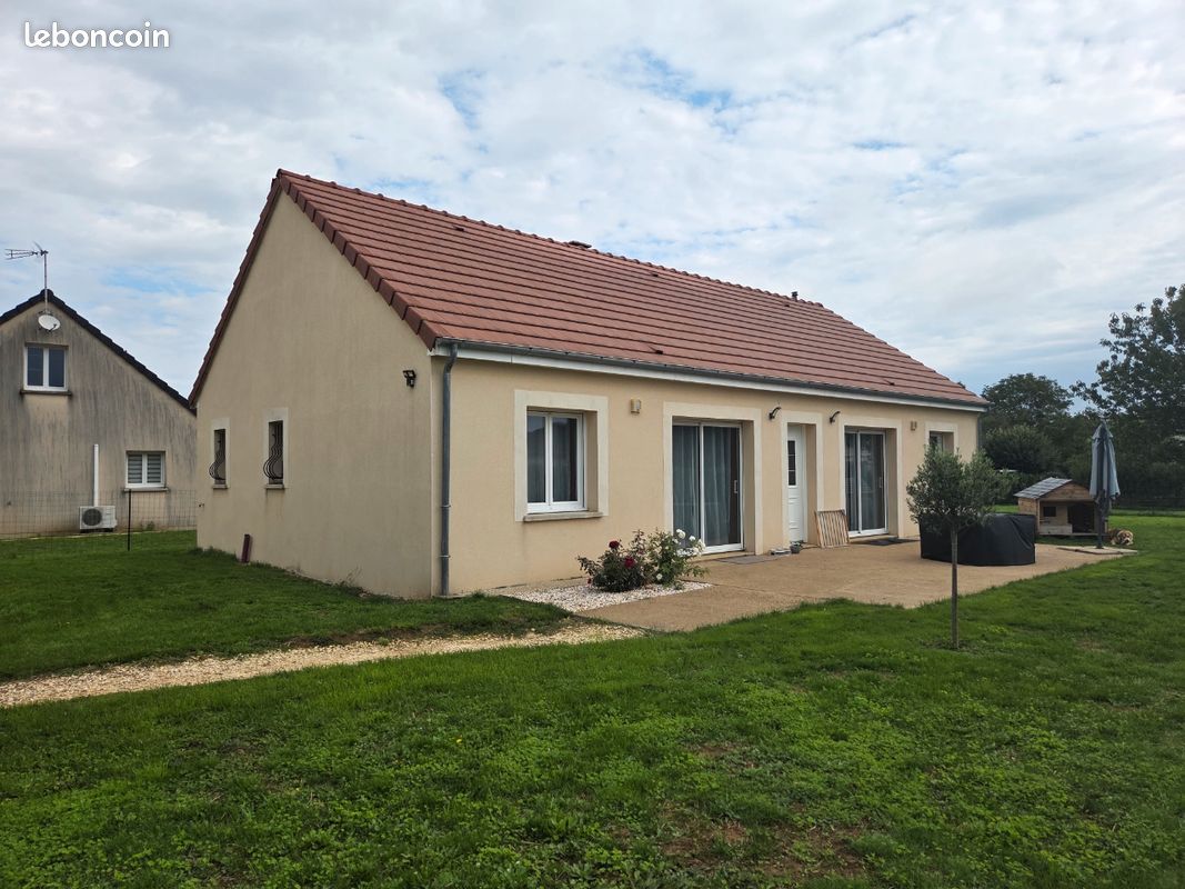 Maison 4 pièces 108 m² · à Varennes-lès-Narcy · 108 m² · 900 €/mois