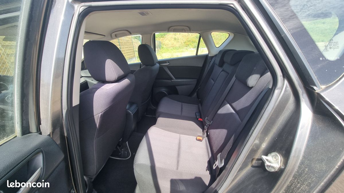 Mazda 3 1.6 MZ-CD 110 Elégance (image 5)