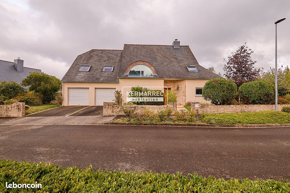 Maison 8 pièces 248 m² · à Cesson-Sévigné · 248 m² · 599 990 €