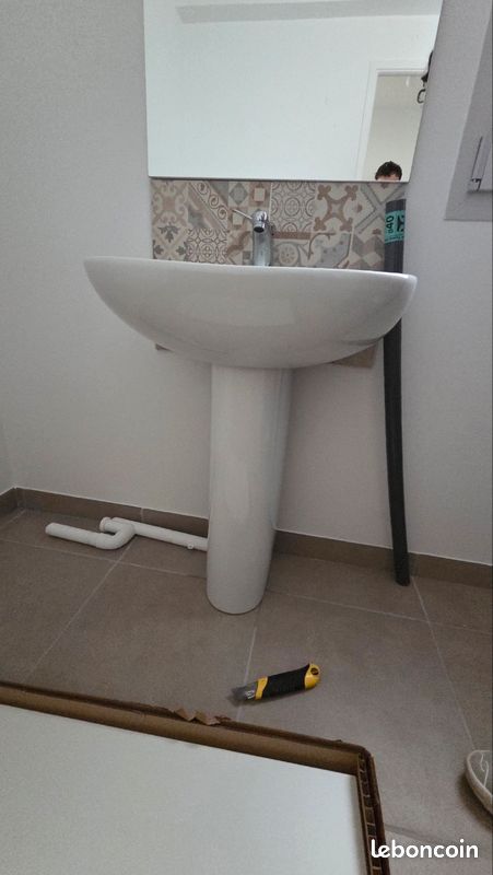 Lavabo (image 1)
