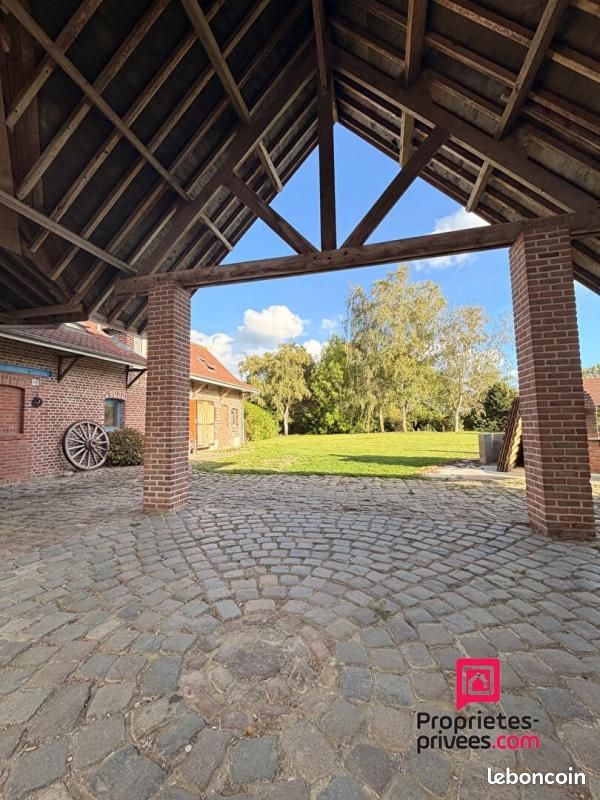Maison 22 pièces 530 m² · à Béthune · 530 m² · 650 000 €