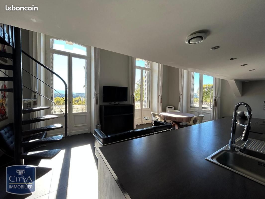 Appartement 2 pièces 65 m² · à Pau · 65 m² · 1 250 €/mois