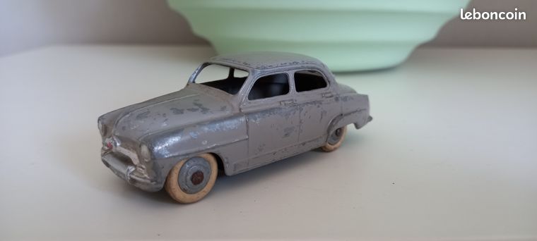 Dinky Toys France 1/43 – Simca 9 Aronde 2 Tons Verte – Réf 24 – Miniature Ancienne