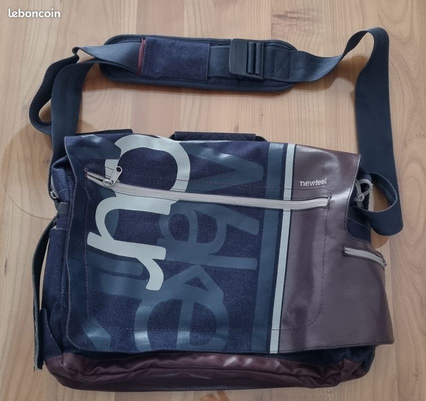 Besace sac à dos Décathlon Accessoires Bagagerie