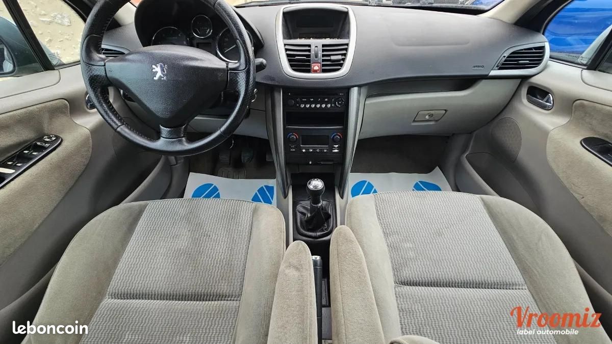 Peugeot 207 1.6 hdi 110 cv POUR EXPORT 5 portes "Embrayage + distribution + amortisseurs remplacées" (image 22)
