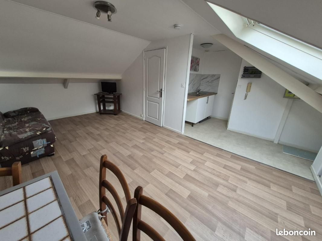 Appartement 1 pièce 17 m² · à Cambrai · 17 m² · 385 €/mois
