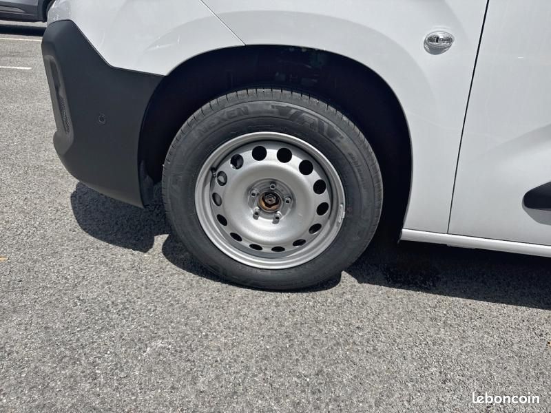 Opel Combo Cargo M 1000kg BlueHDi 130ch S&S EAT8 (image 3)