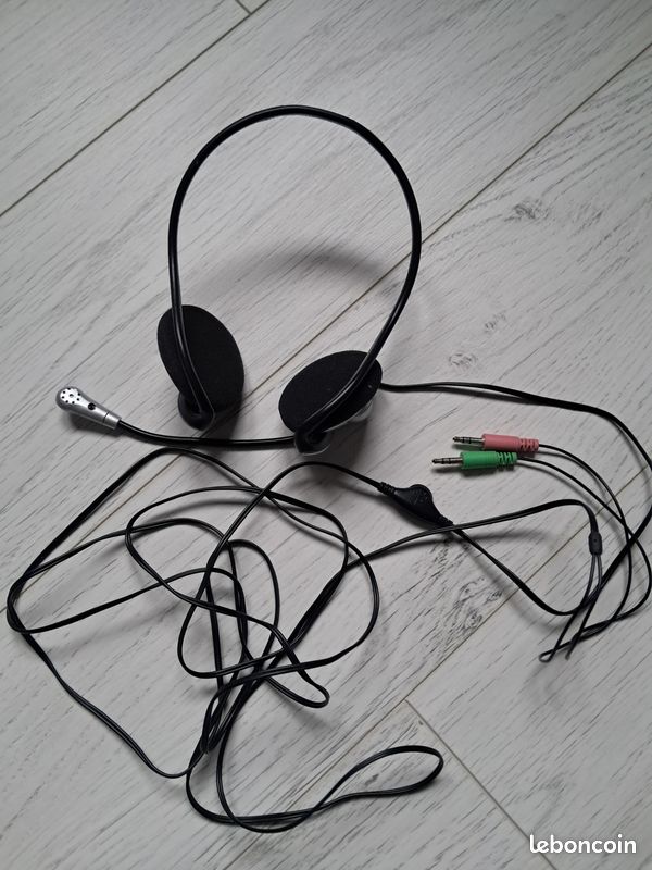 Casque avec micro (image 1)
