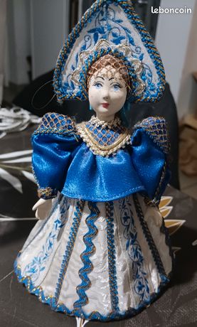Poupée De Collection En Porcelaine - Costume Russe - Taille 33 Cm - Vintage