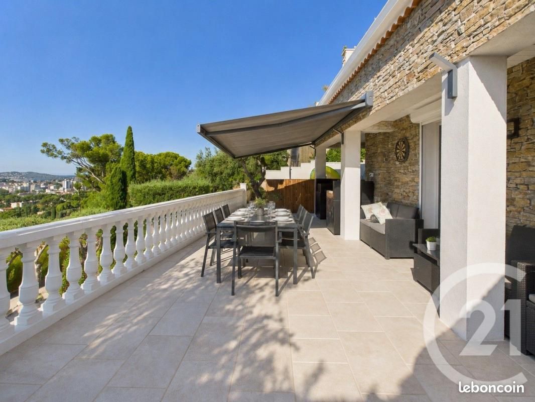 Maison 6 pièces 117 m² · à Toulon · 117 m² · 638 000 €