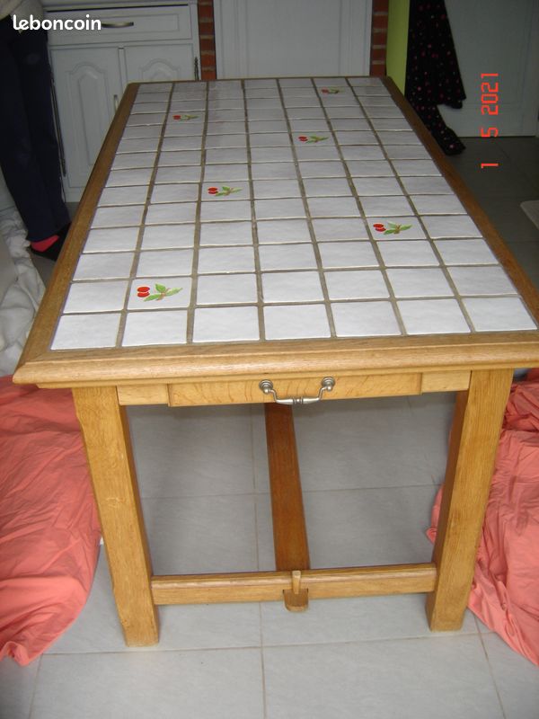 Table (image 1)
