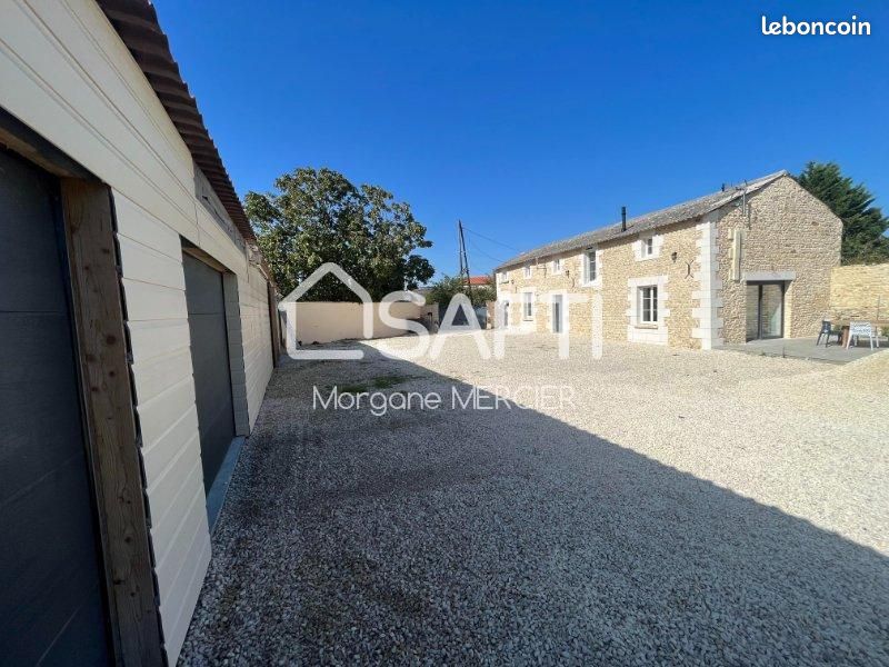 Longère 5 pièces 146 m² - Brion-près-Thouet 79290 (image principale 0)